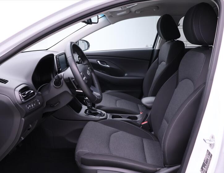Hyundai i30 11
