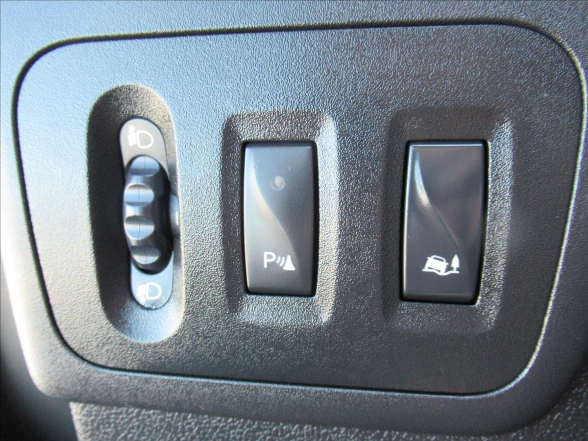 Nissan NV400