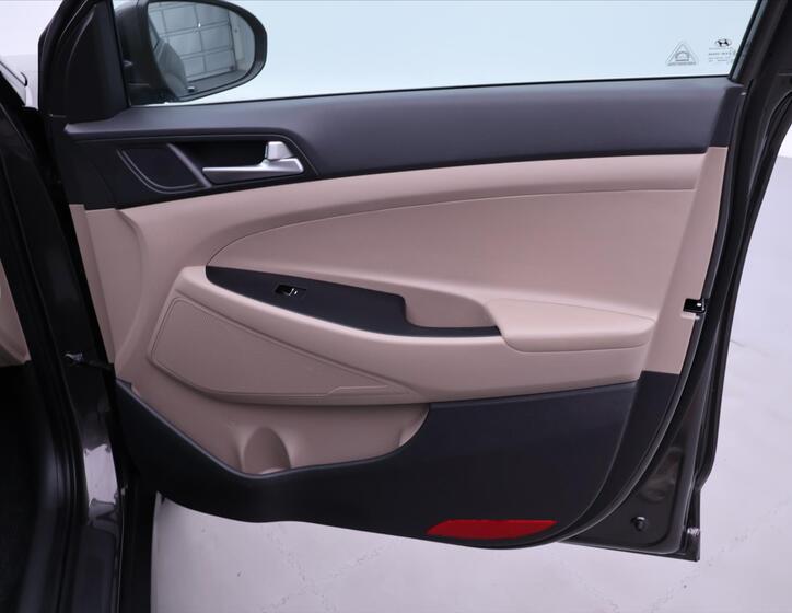 Hyundai Tucson 13