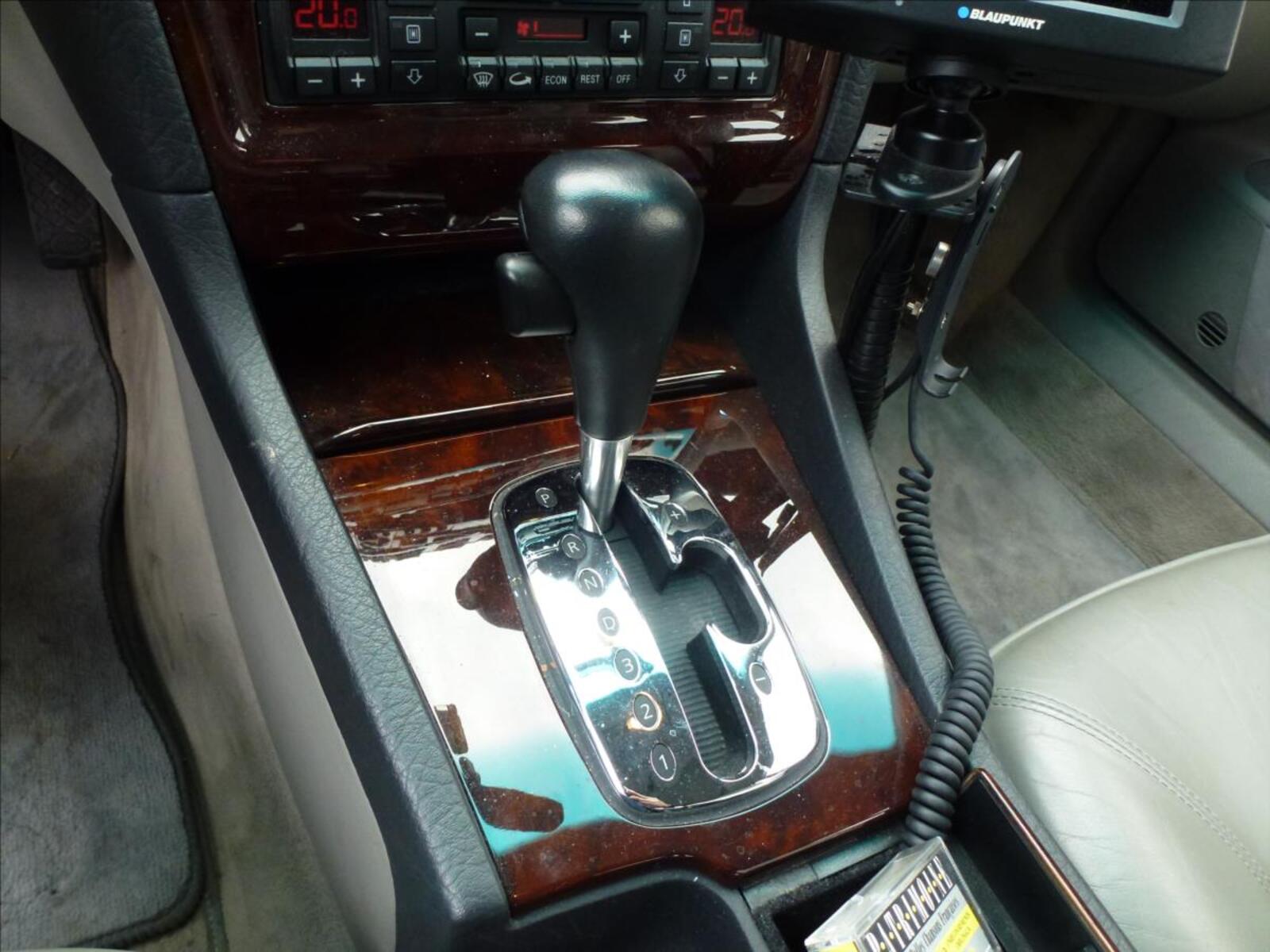 Audi A8 54