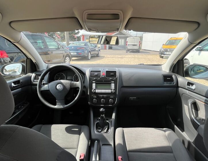 Volkswagen Golf 20