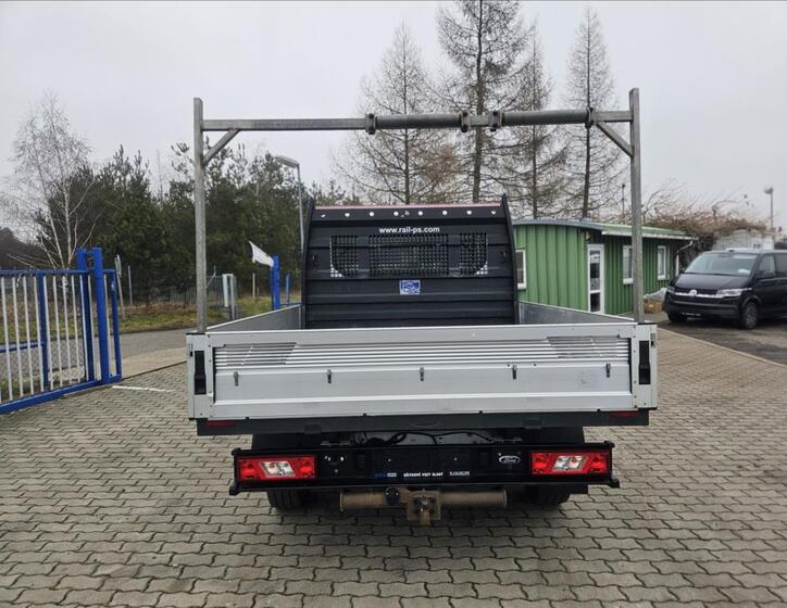 Ford Transit 5