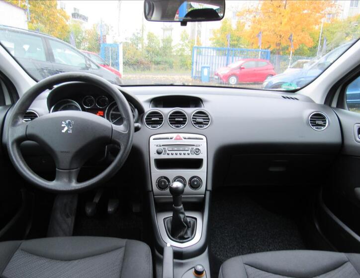Peugeot 308 11