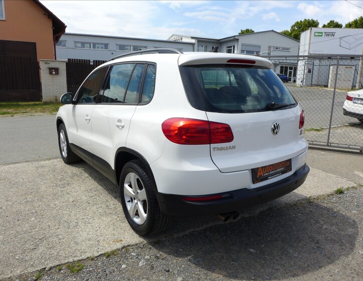 Volkswagen Tiguan 8