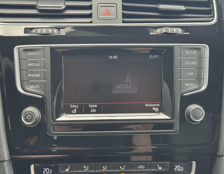 Volkswagen Golf 27