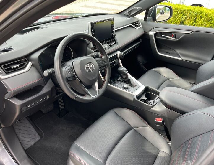 Toyota RAV4 14