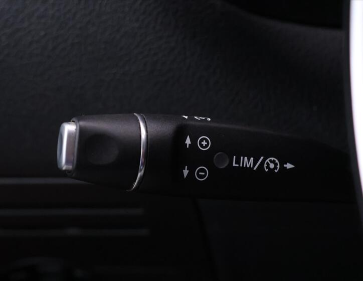 Mercedes-Benz Vito 24