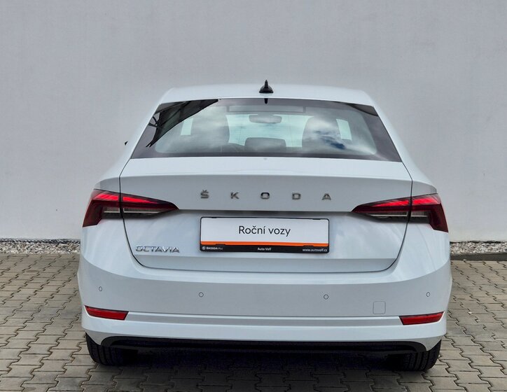 Škoda Octavia 10