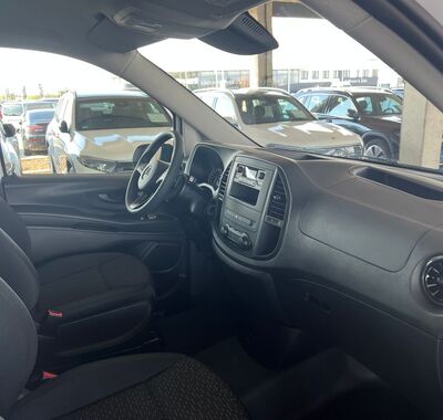 Mercedes-Benz Vito 11