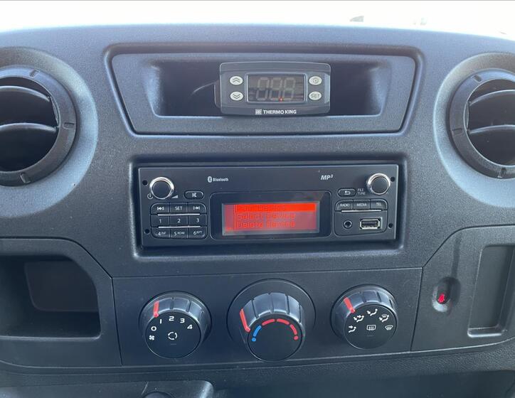 Renault Master 28