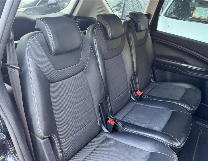 Ford S-MAX 28