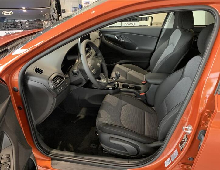 Hyundai i30 24