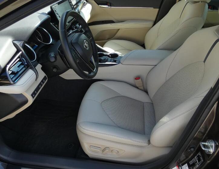 Toyota Camry 19