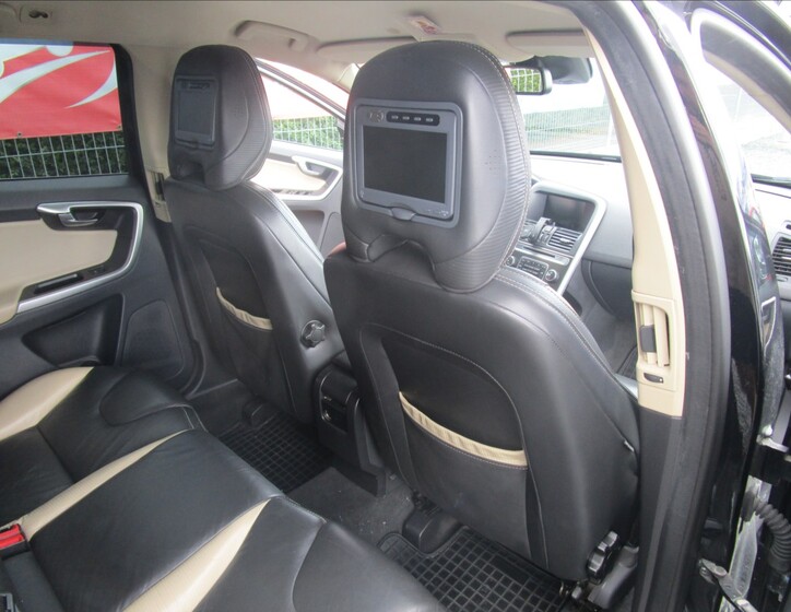 Volvo XC60 21