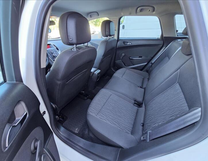 Opel Astra 9