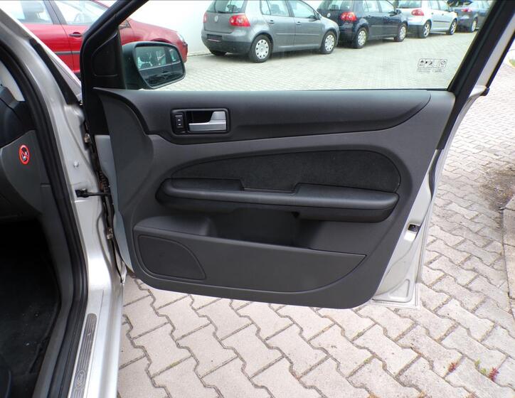 Ford Focus 26