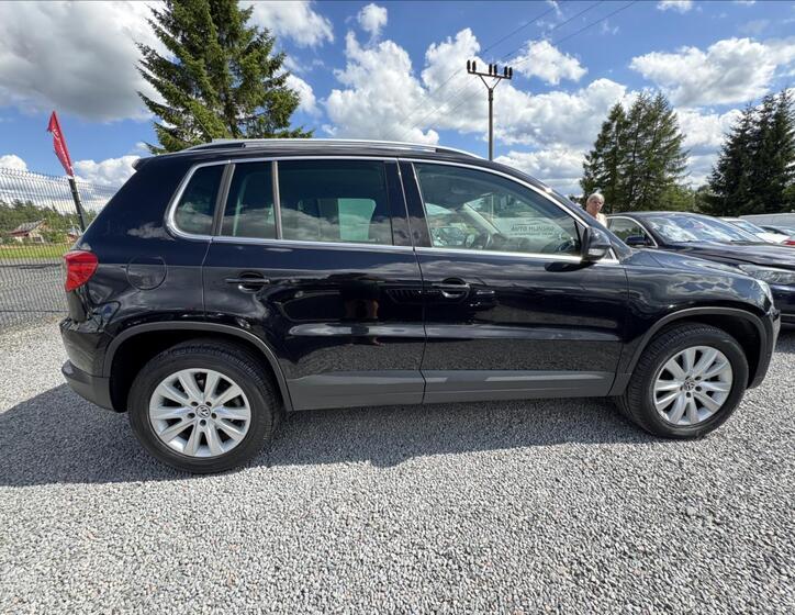 Volkswagen Tiguan 8