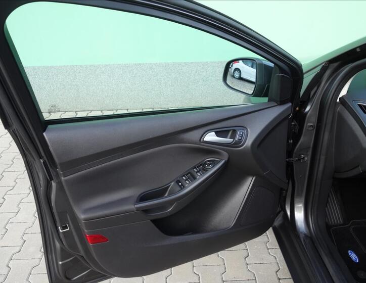Ford Focus 22