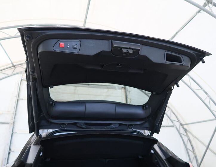 Peugeot 3008 12