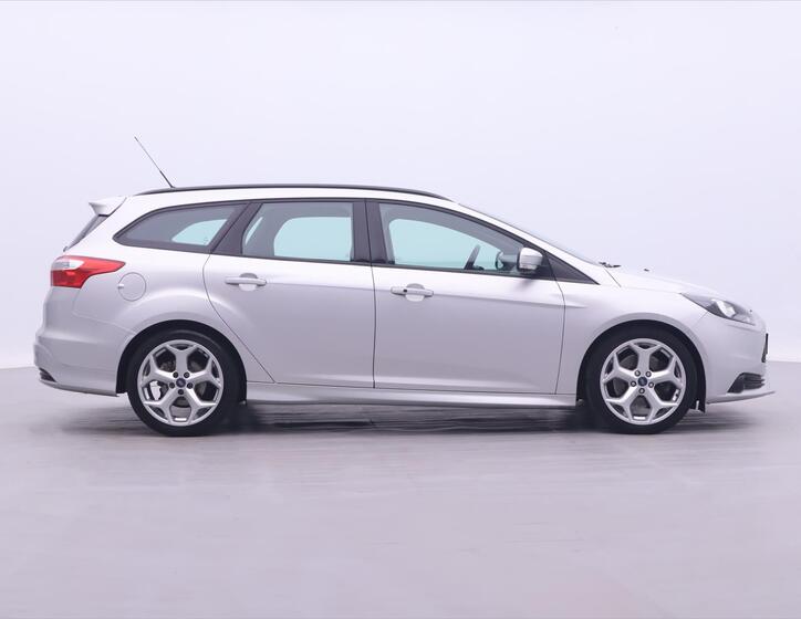 Ford Focus 8