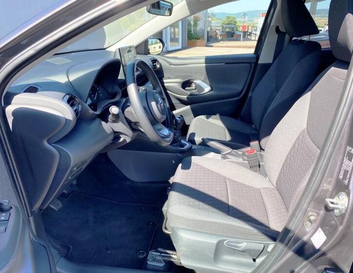 Toyota Yaris 11