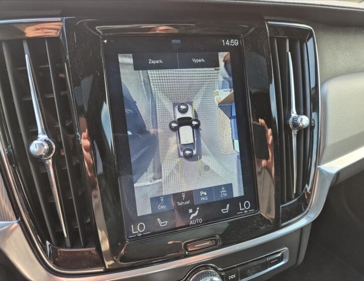 Volvo S90 16
