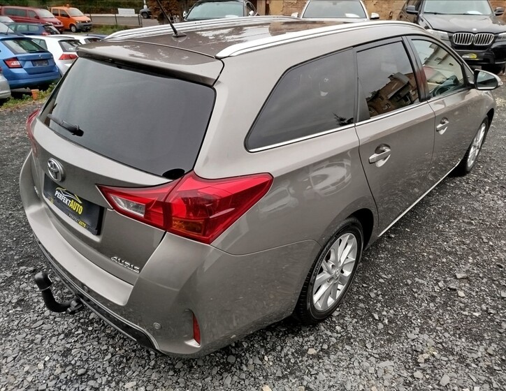 Toyota Auris 6