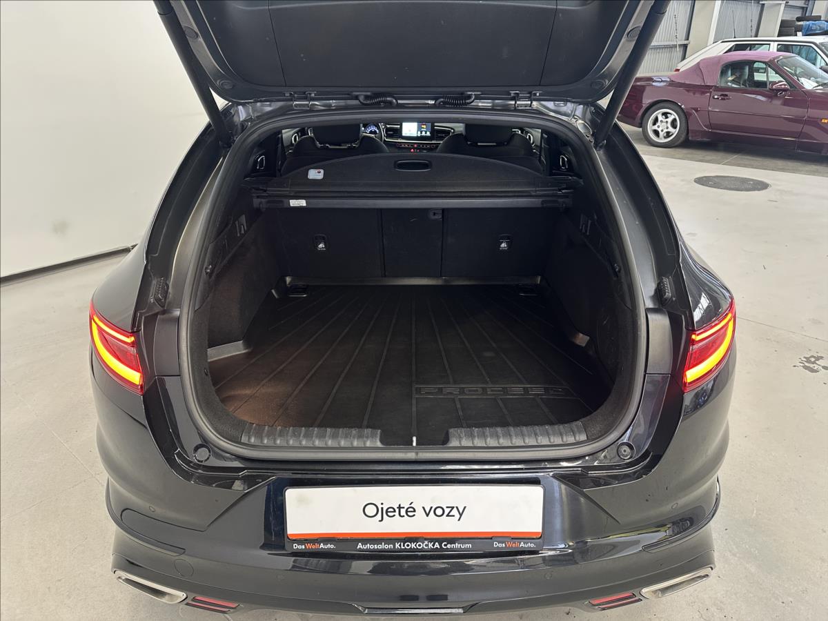 KIA ProCeed