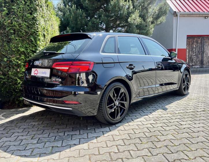 Audi A3 5