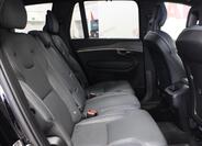 Volvo XC90 13