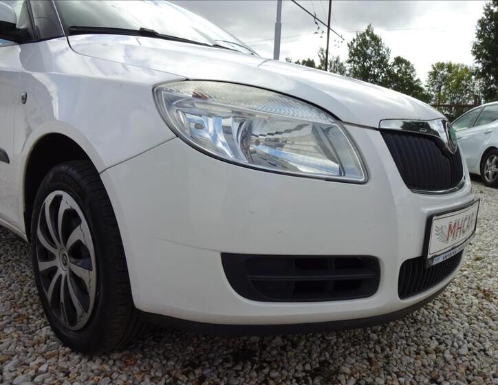 Škoda Roomster 11