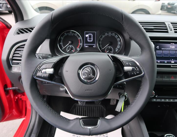 Škoda Fabia 15