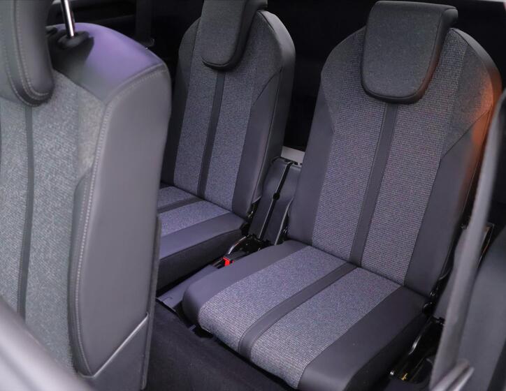 Peugeot 5008 16