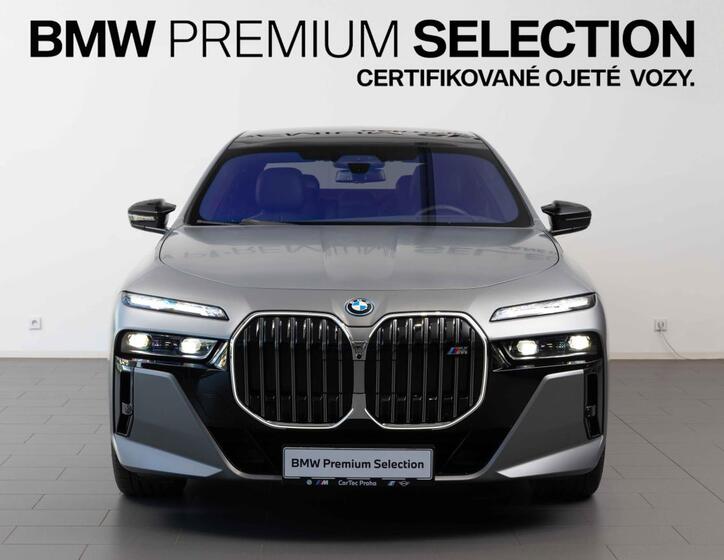 BMW i7 2