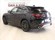 Alfa Romeo Stelvio 6