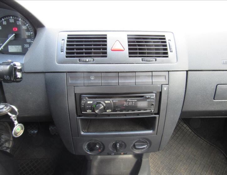 Škoda Fabia 15