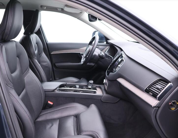 Volvo XC90 15