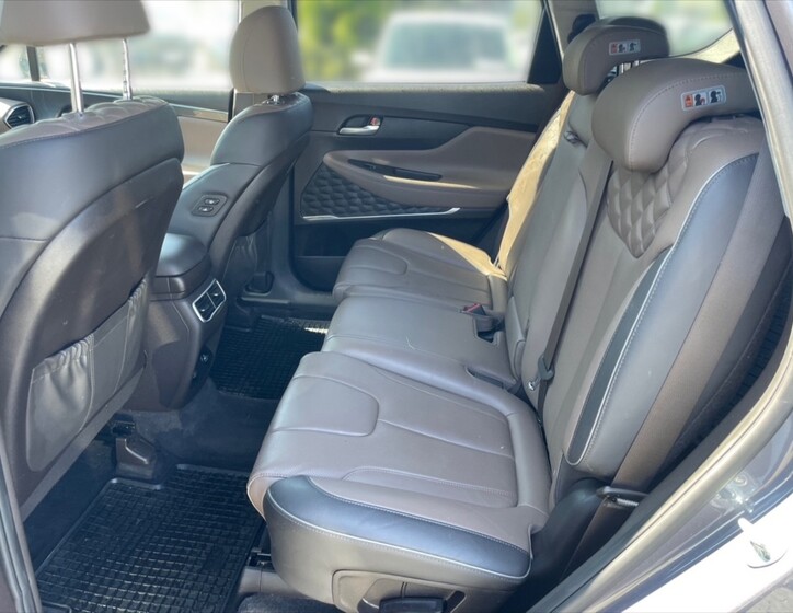 Hyundai Santa Fe 8