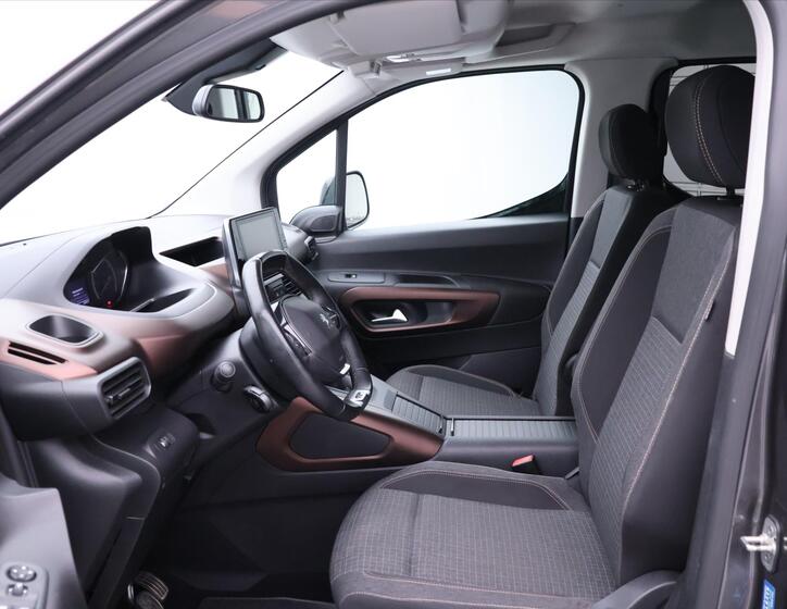 Peugeot Rifter 11