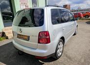 Volkswagen Touran 6