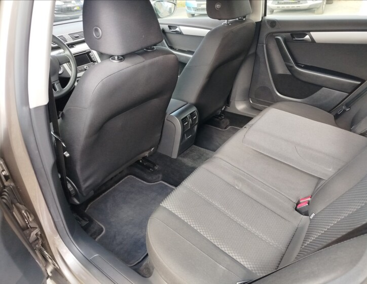 Volkswagen Passat 23