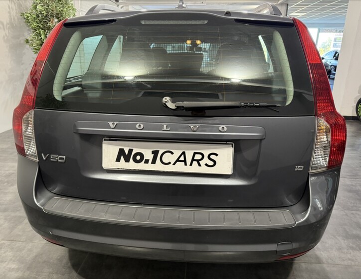 Volvo V50 19