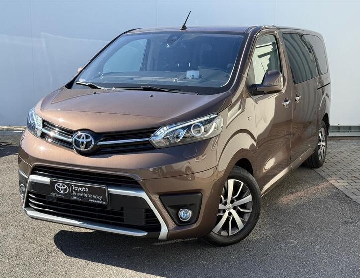 Toyota ProAce Verso 1