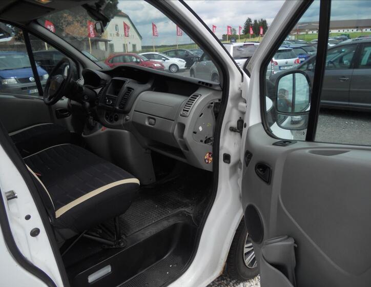 Renault Trafic 15