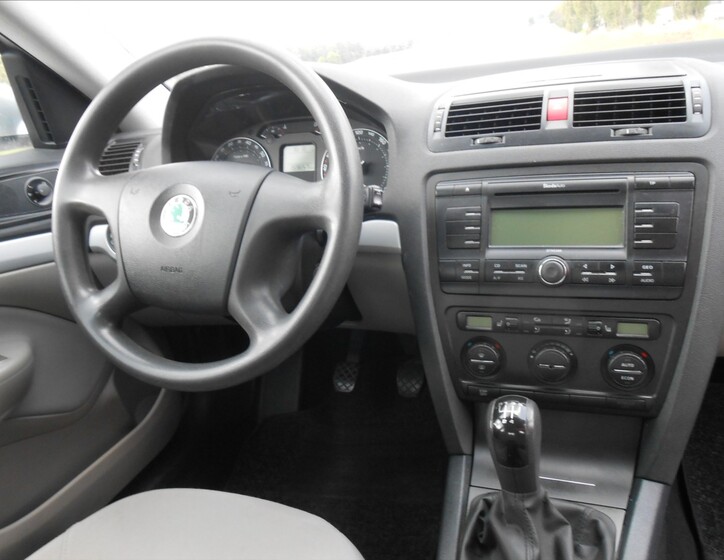 Škoda Octavia 15