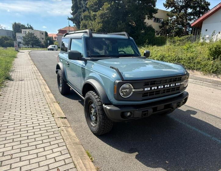 Ford Bronco 3