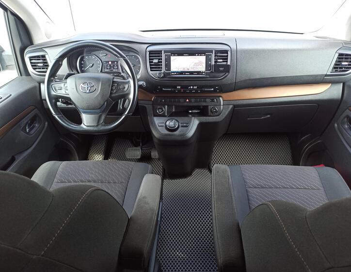 Toyota ProAce Verso 23