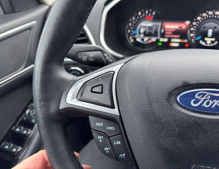 Ford S-MAX 14