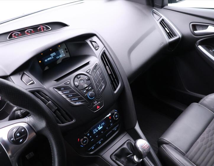 Ford Focus 24