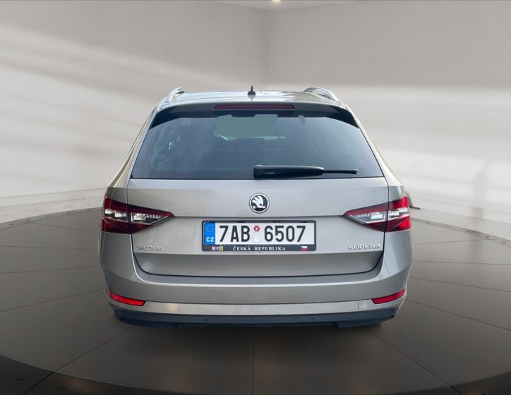 Škoda Superb 5